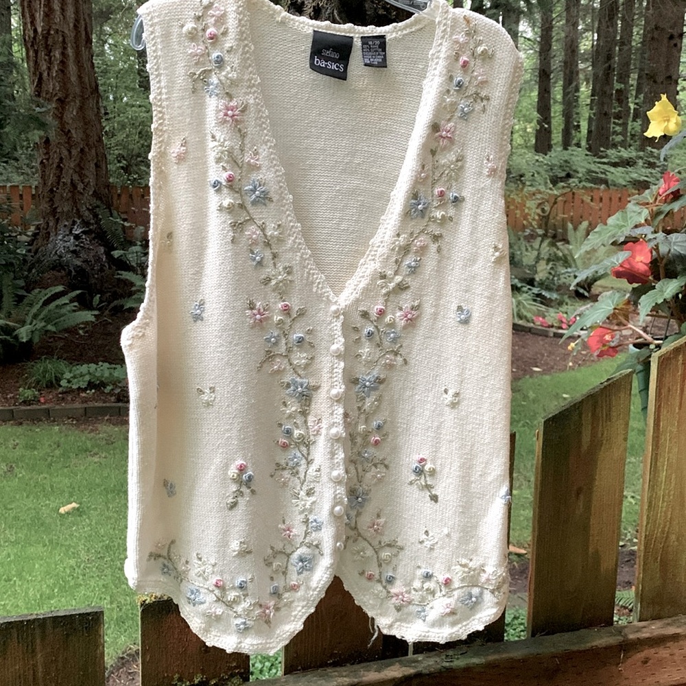 Stefano Ba*sics Embellished White Knit Vintage Vest
